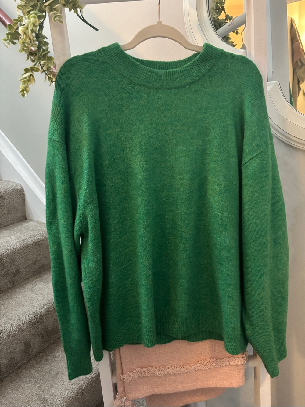 H&M Kelly Green Crewneck Sweater - Size M